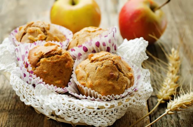 Muffin alle mele e yogurt ricetta Ricetta muffin alle mele e yogurt