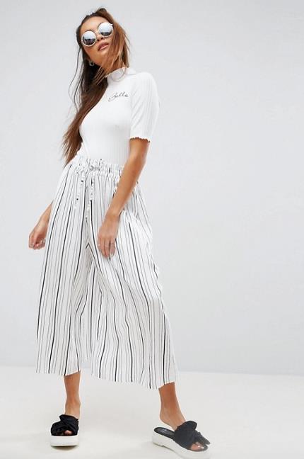Pantaloni Asos Pantaloni larghi a righe come Jennifer Aniston