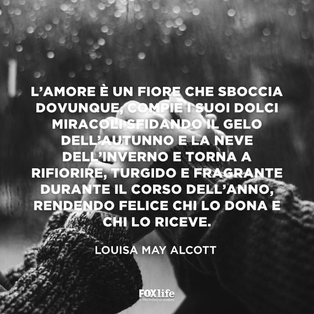 Frase amore Mani unite di uomo e donna