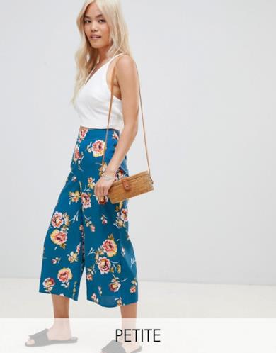 Pantaloni palazzo corti con stampa a fiori