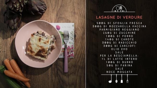 Lasagne di verdure con besciamella, porro, carote e zucchine Lasagne di verdure