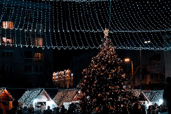 Meteo del weekend 22-23 dicembre: cosa fare nelle principali città italiane Città a Natale