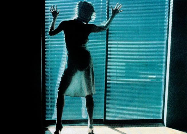 Kim Basinger in 9 settimane e 1/2: le più belle sex fantasy Kim Basinger sperimenta le fantasie sessuali con Mickey Rourke in 9 settimane e 1/2