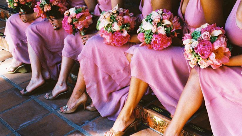 Gli abiti più belli da damigella Damigelle in fila a un matrimonio