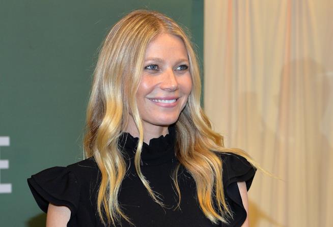 Gwyneth Paltrow esibisce un fisico da urlo in bikini durante le vacanze a Capri Gwyneth Paltrow