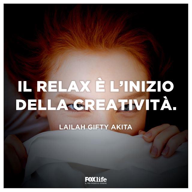 Frase Akita Primo piano di una ragazza con gli occhi chiari