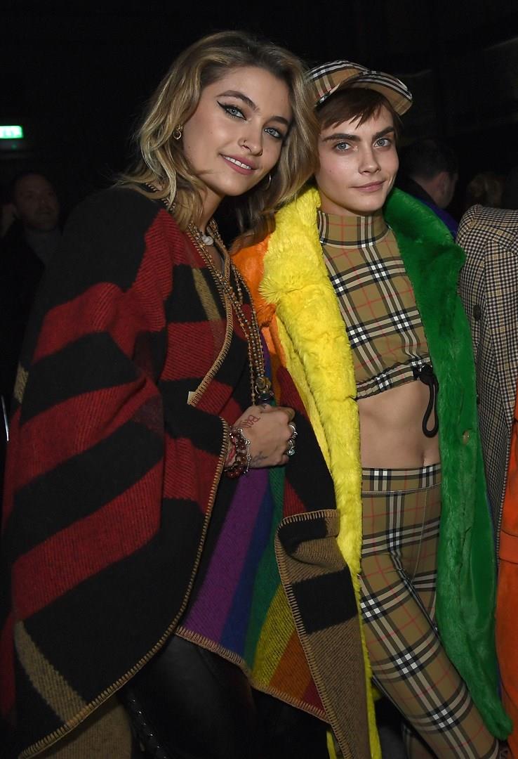 Paris Jackson e Cara Delevingne stanno insieme? Paris Jackson e Cara Delevingne