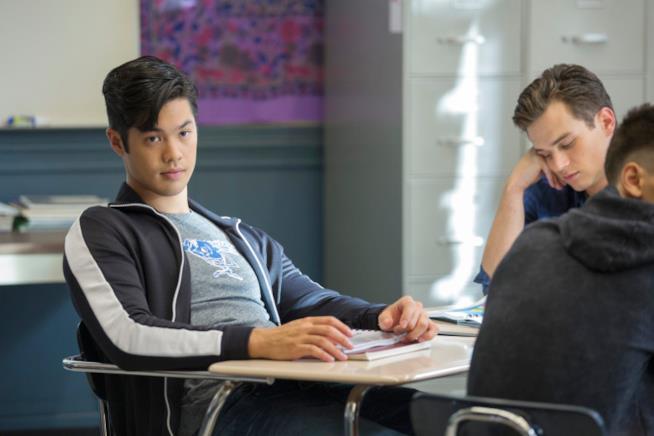 Ross Butler lascia Riverdale Ross Butler nei panni di Zach