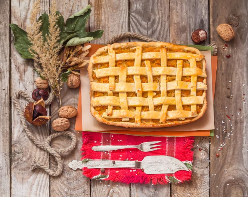 Torta di farina di castagne e mele Ricetta torta della nonna con farina di castagne e mele