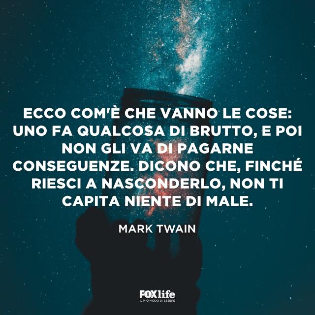 Frase cose brutte Mano con un barattolo
