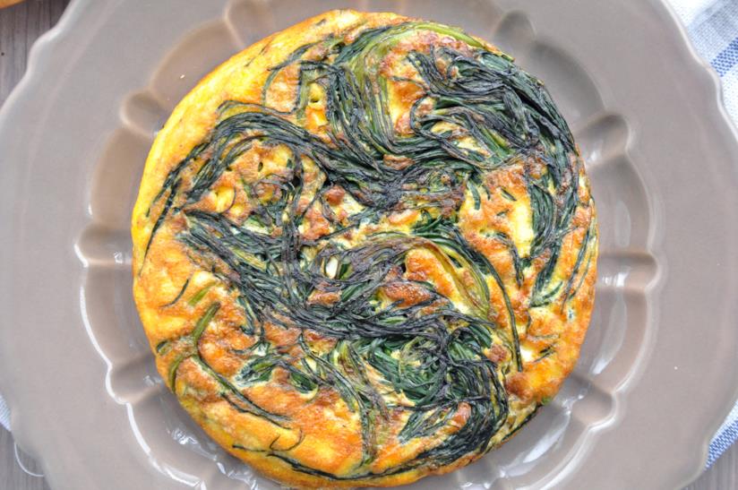 Frittata di agretti, ricetta facile e sfiziosa RIcetta frittata di agretti