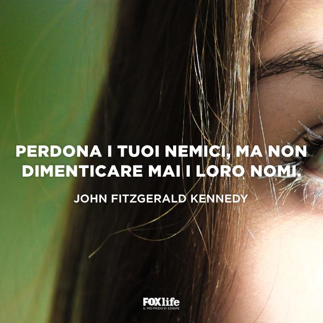 Frase Kennedy Primo piano di una donna