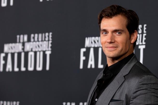 Henry Cavill abbandona il ruolo di Superman? Le indiscrezioni Henry Cavill
