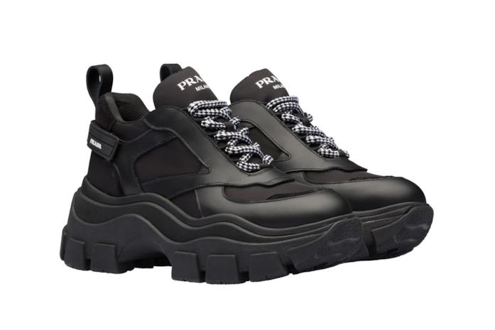 Sneakers in pelle nera con doppia suola Chunky Sneakers nere in pelle con logo in bianco e lacci bianchi e neri