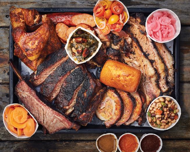 barbecue estivo: i regali perfetti per gli amanti della griglia una ricca grigliata