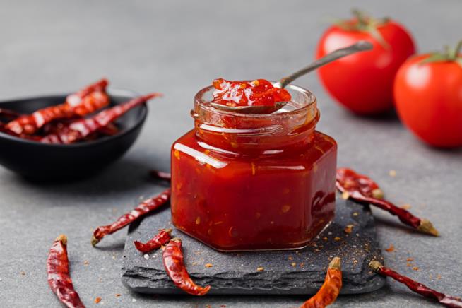 Marmellata di peperoncini per crostini e taglieri di San Valentino Marmellata di peperoncini