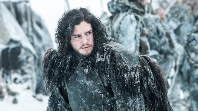 Il maglione di Game of Thrones è il must have assoluto delle feste Jon Snow