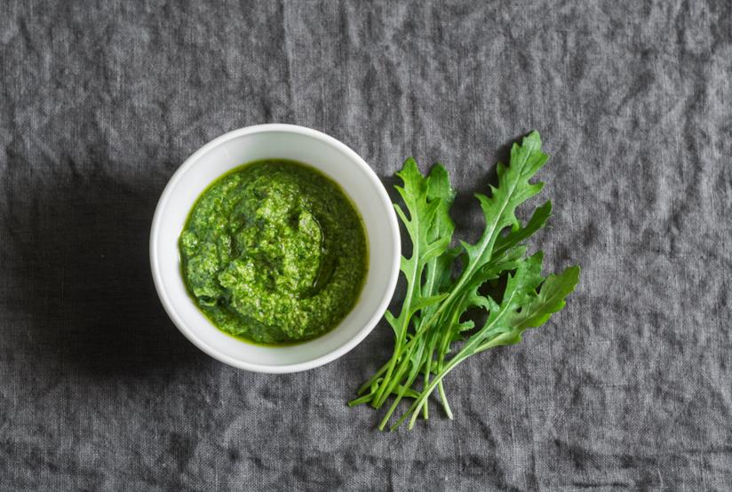 Pesto di rucola: la ricetta con le verdura fresca di stagione a giugno Pesto di rucola