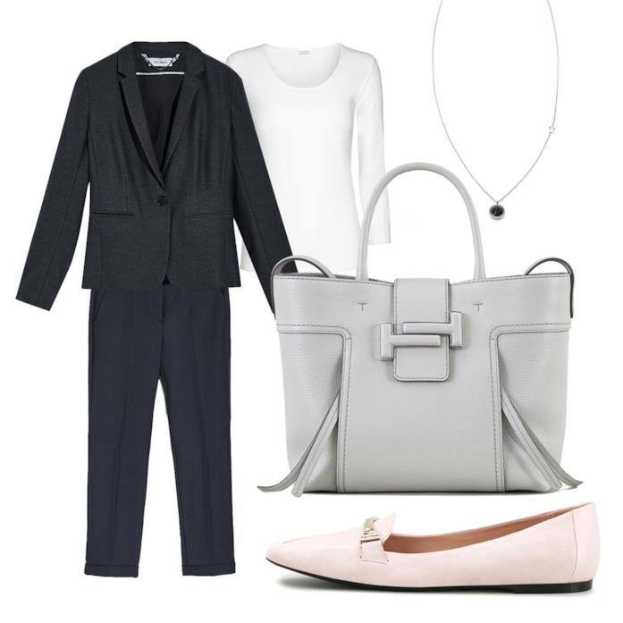 Tailleur blu con pantalone e scarpa rosa Tailleur con pantalone
