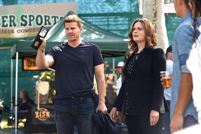 Booth e Brennan nel sesto episodio dell'ultima stagione di Bones Bones 12: un'immagine dal sesto episodio