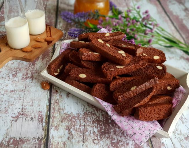 Cantucci al cacao Biscottini secchi