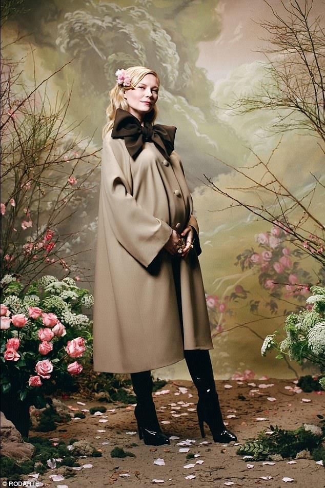 Kirsten Dunst è diventata mamma di un maschietto Kirsten Dunst posa col pancione per Rodarte