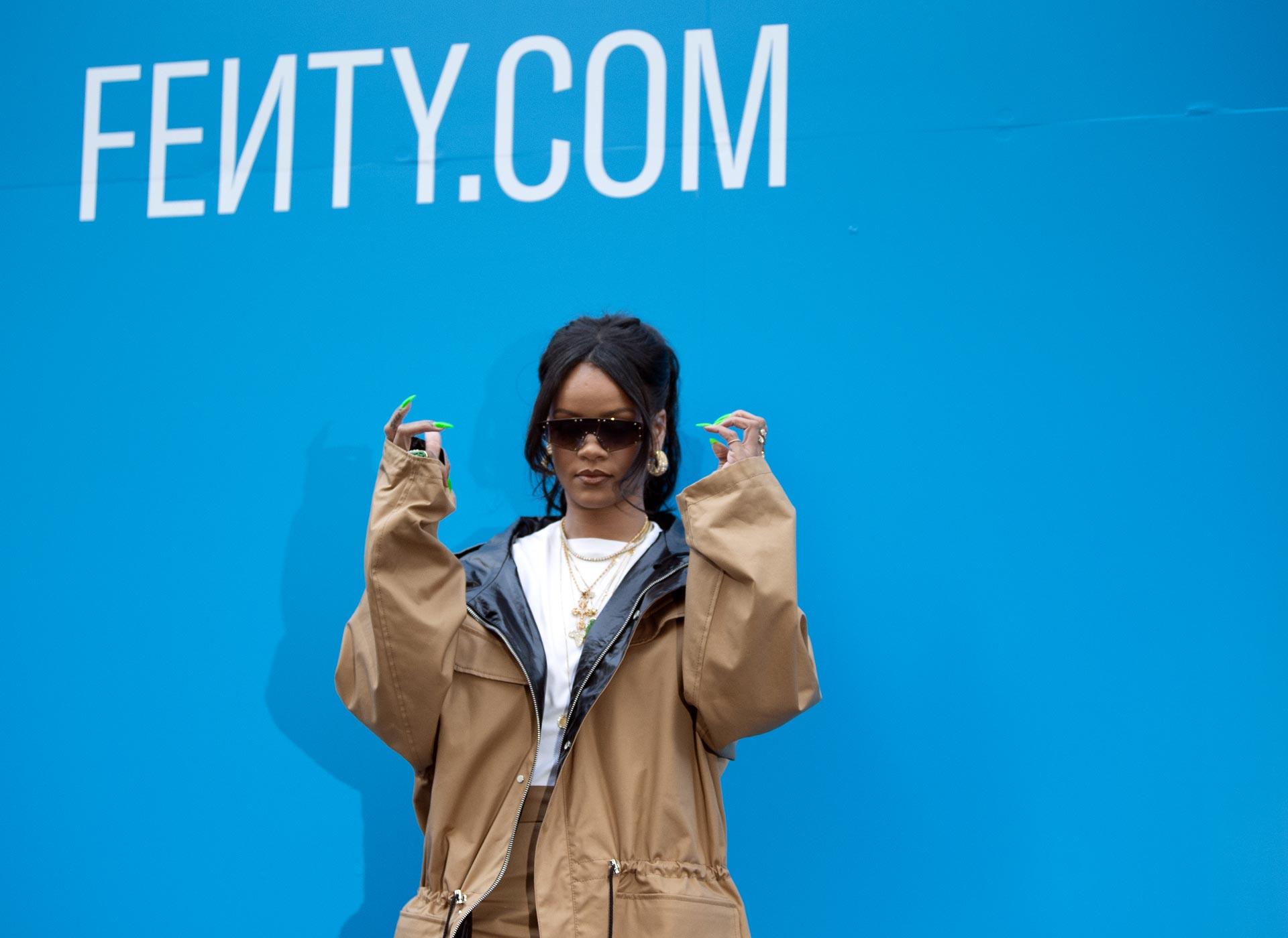 Rihanna alla presentazione esclusiva di Fenty a Parigi il 23 maggio Rihanna alla presentazione esclusiva di Fenty a Parigi il 23 maggio