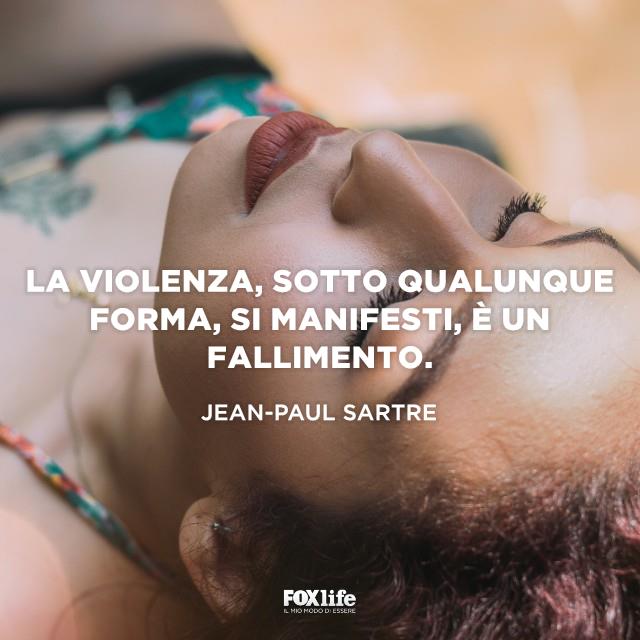 Citazione Sartre Donna sdraiata con gli occhi chiusi