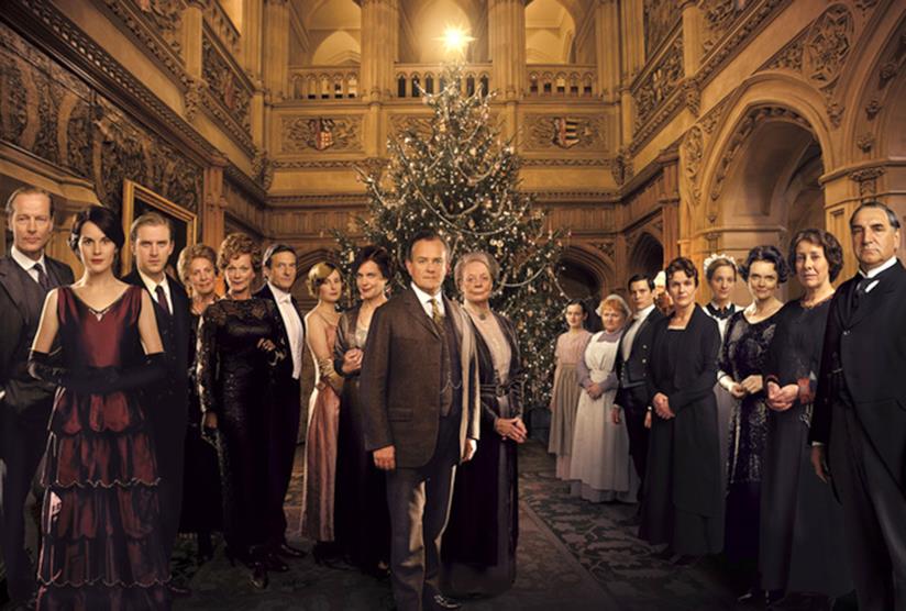 Arrivano dal set le prime foto del film di Downton Abbey Il cast di Downton Abbey, la serie