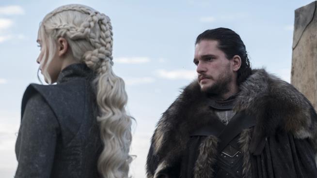 Game of Thrones - Daenerys Targaryen, capelli Daenerys Targaryen in una scena di Game of Thrones