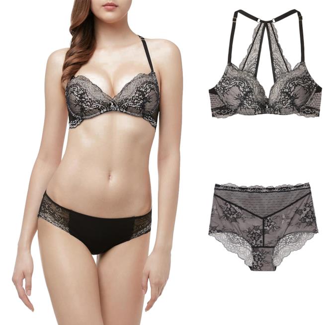 Intimo nero push-up Intimissimi per Capodanno Intimo a push-up Intimissimi per Capodanno