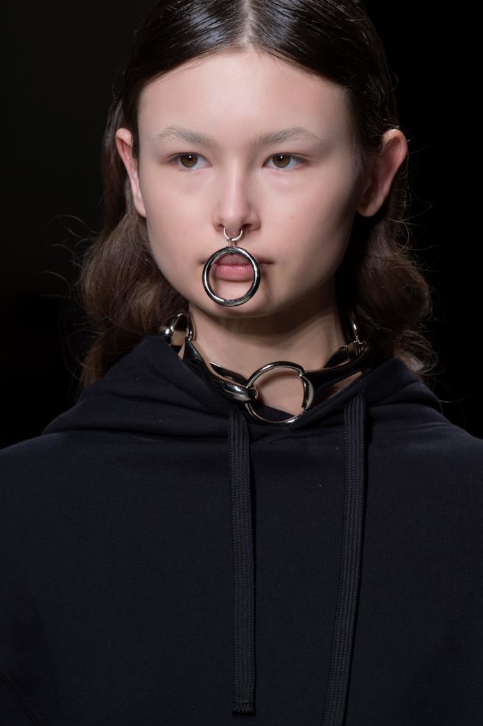 Milano Fashion Week 2019 Milano Fashion Week 2019 il dettaglio piercing al naso