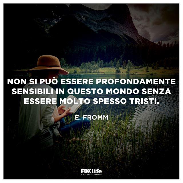 Citazione Fromm Donna in riva al lago a leggere