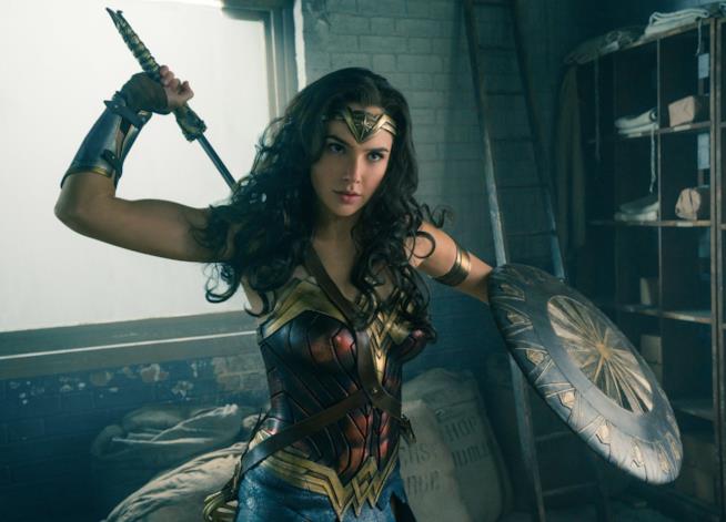 Gal Gadot è Wonder Woman Gal Gadot in una scena di Wonder Woman