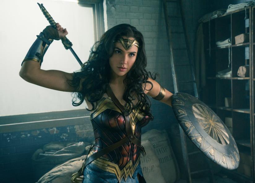 Gal Gadot è Wonder Woman Gal Gadot in una scena di Wonder Woman