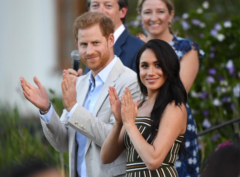 Il Principe Harry contro i tabloid britannici in difesa di Meghan Markle Principe Harry e Meghan Markle