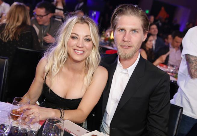 Kaley Cuoco e Karl Cook si sono sposati Kaley Cuoco e Karl Cook