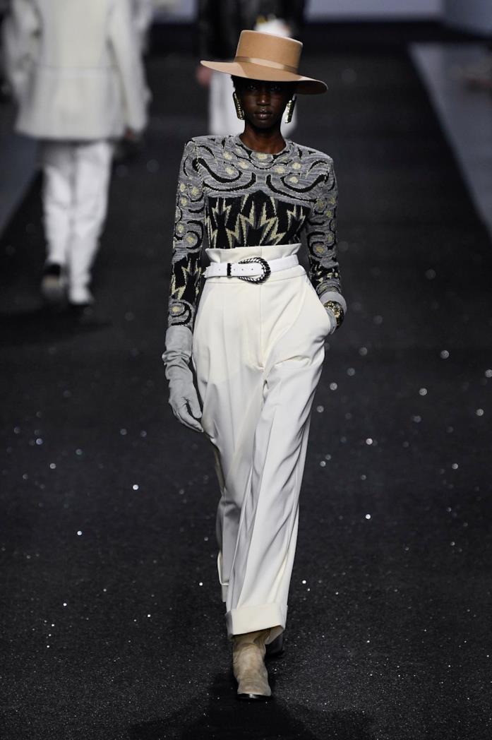 Sfilata Alberta Ferretti Un look della sfilata Alberta Ferretti