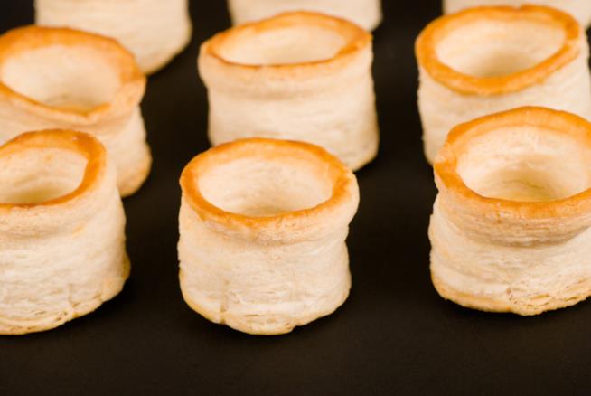 Ricetta vol-au-vent: la preparazione con la pasta sfoglia già pronta Ricetta vol-au-vent