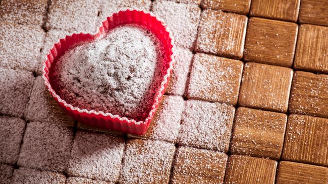Muffin a forma di cuore Muffin a forma di cuore per la festa della mamma