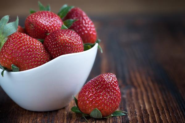 Fragole contro le macchie della pelle Fragole