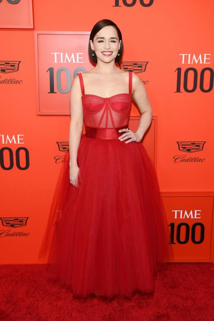 Emilia Clarke Emilia Clarke in abito rosso Dolce & Gabbana