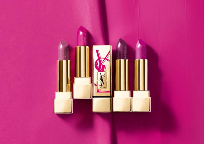Le Fuchsia collezione edizione limitata dei rossetti Pur Couture Yves Saint Laurent L'edizione limitata di 4 rossetti Le Fuchsia di Yves Saint Laurent
