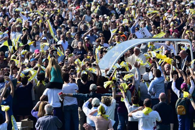 L'ultima popstar: CG distribuisce il DVD del documentario premiato al Festival dei Popoli Il papa a Monza