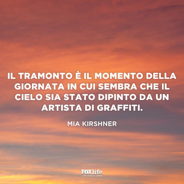Frase di Mia Cielo al tramonto colorato di rosa