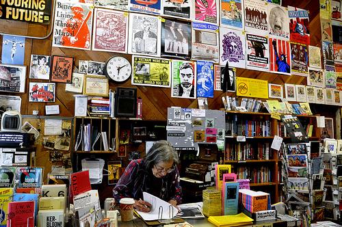 Libreria Bound Together Libreria Bound Together