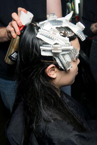 Schiarire capelli scuri Capelli neri acconciatura