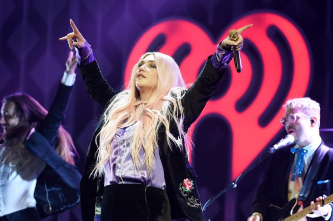 Kesha, cantautrice a favore di Time's Up e #MeToo La cantautrice Kesha sarà ai Grammy Awards 2018