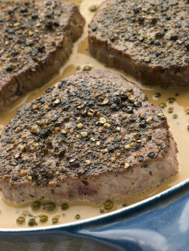 Filetto di manzo al pepe verde Filetto al pepe verde