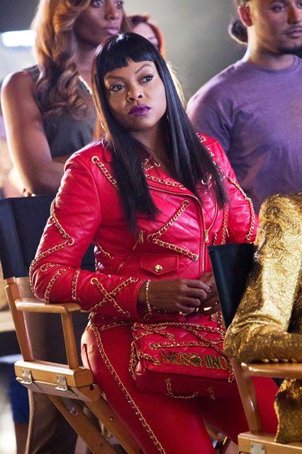 Cookie Lyon Cookie Lyon in una scena di Empire vestita Moschino
